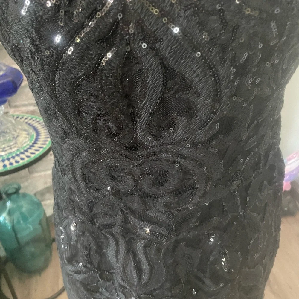 Vera Wang Black Sequin Cap Sleeve Mini Dress - Picture 4 of 11